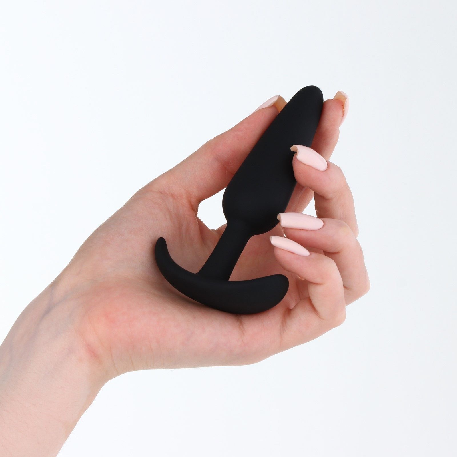Черная силиконовая анальная пробка Soft-touch - 10 см.
