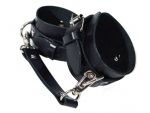 Черные кожаные наручники с соединением на карабинах #327507